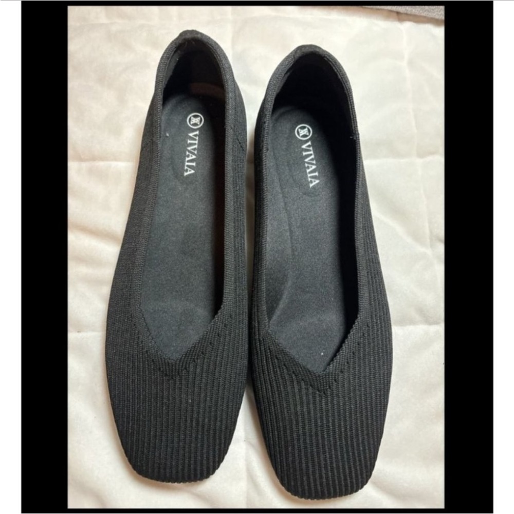 Vivaia Square-Toe V-Cut Flats Margot 2.0 Size 38